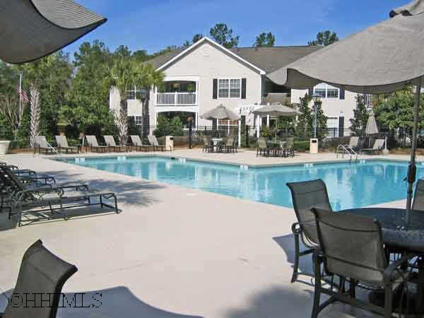 Building Photo - Spacious Three Bedroom Condo Located at The Reserve at Woodbridge!