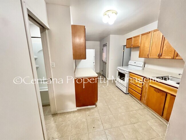 Building Photo - 1030 Antimony St