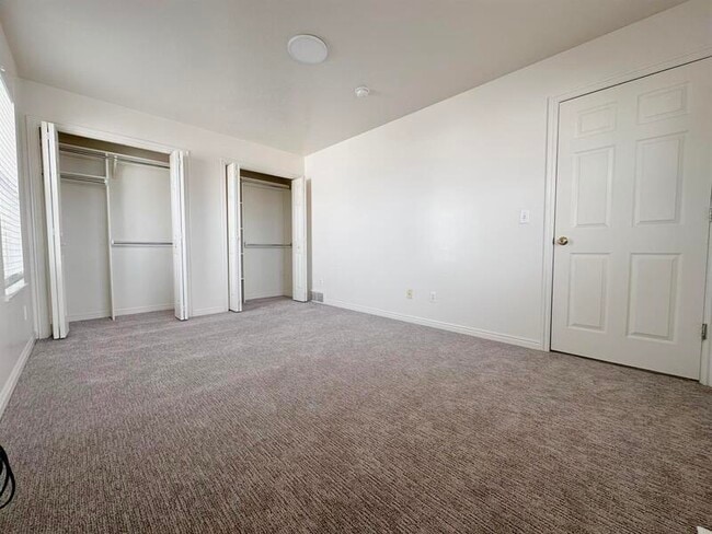Building Photo - 327 N 270 W
