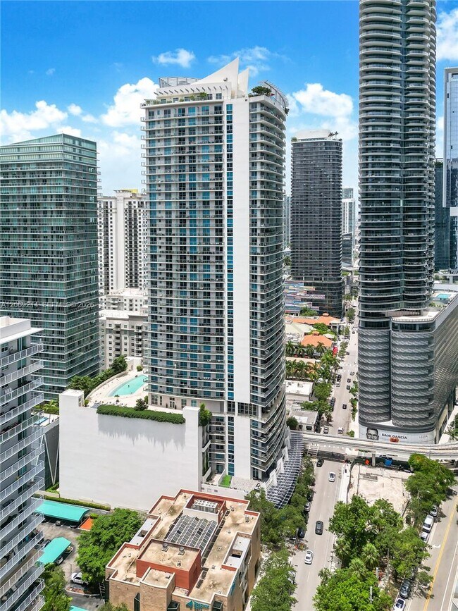 Building Photo - 1100 S Miami Ave