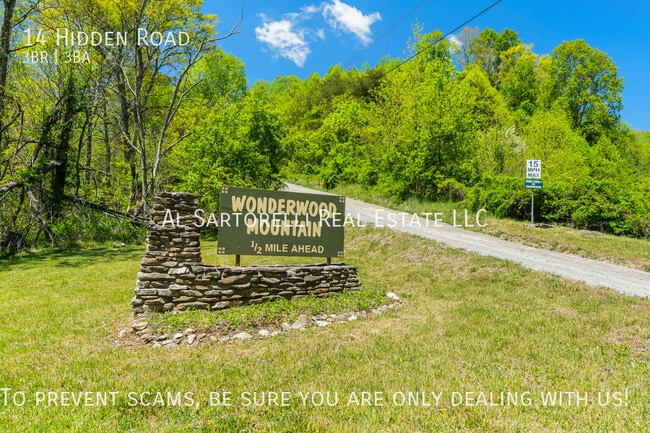 Building Photo - 14 Hidden Rd