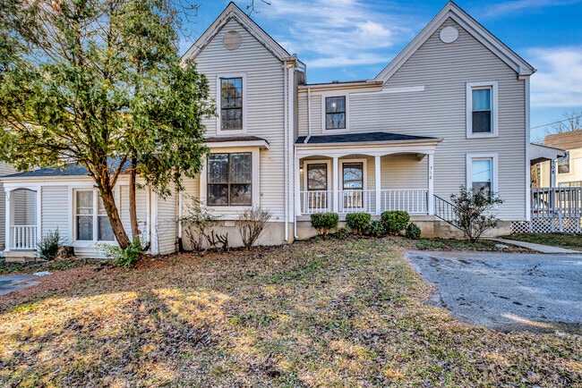 Building Photo - 710 Rachels Trl