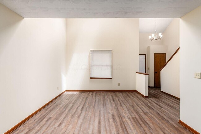 Building Photo - 8287 Talia Ct