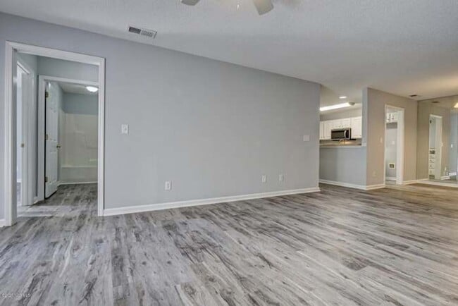 Building Photo - 5008 Hunters Trail