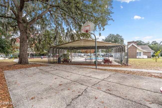 Building Photo - 7631 Timberwood Dr