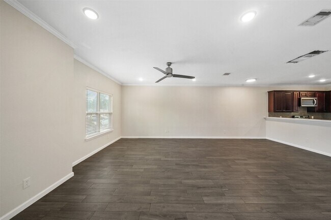 Building Photo - 16918 Glenheath St