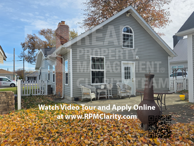 Building Photo - Available Now!!! 2 Bed/1 Bath Cottage on t...