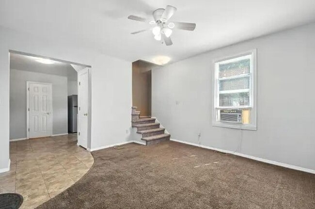 Building Photo - 2584 Deming Ave