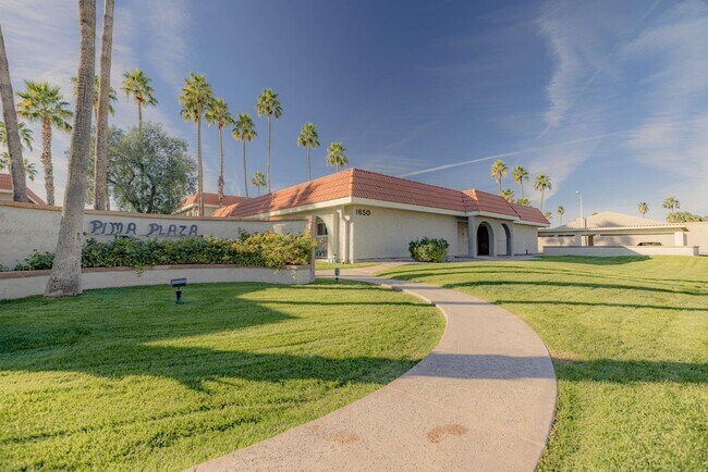 Building Photo - 1650 N 87th Terrace