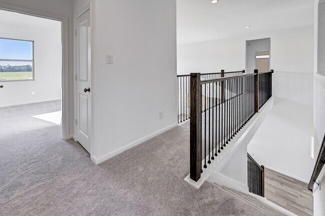 Building Photo - 2605 Mackinac Bay Dr