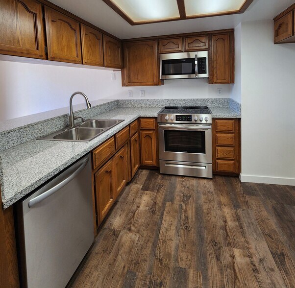 Kitchen 1 - 4617 N Charles Ave