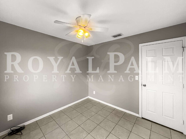 Building Photo - 4 Bedrooms, 2 Bathrooms & a Huge Backyard — Spacious Lehigh Acres Home with Pet-Friendly Living o...