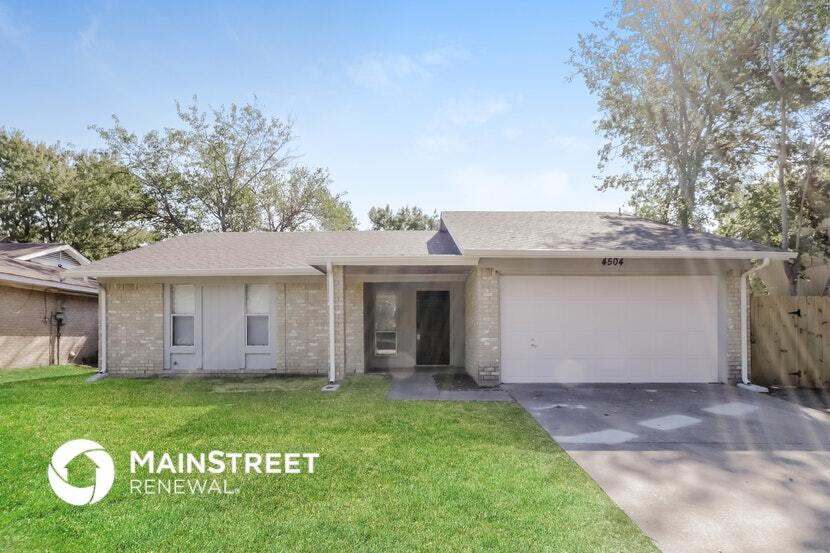 Primary Photo - 4504 Via Del Norte