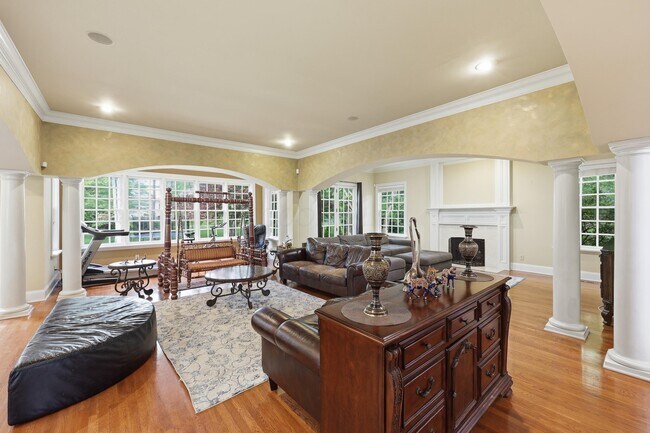Building Photo - 7410 Ratchford Ct