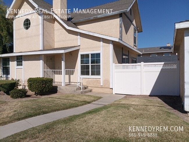 Primary Photo - 461 W Ave K