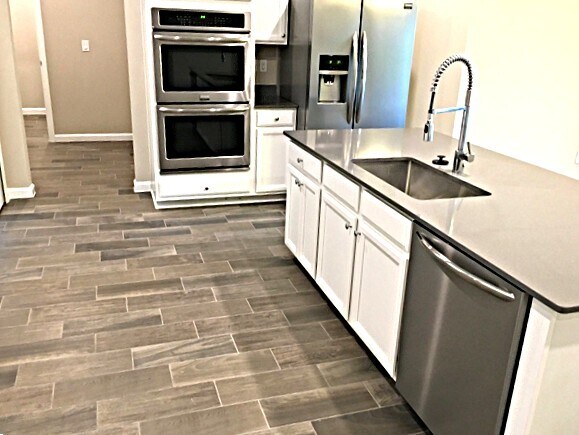 Building Photo - 144 Athens Dr