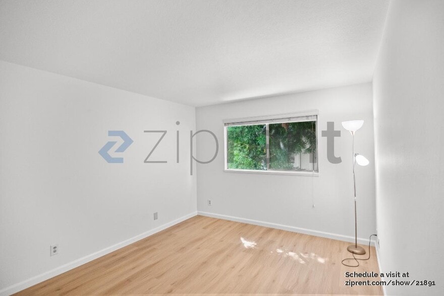 Building Photo - 255 S Rengstorff Ave