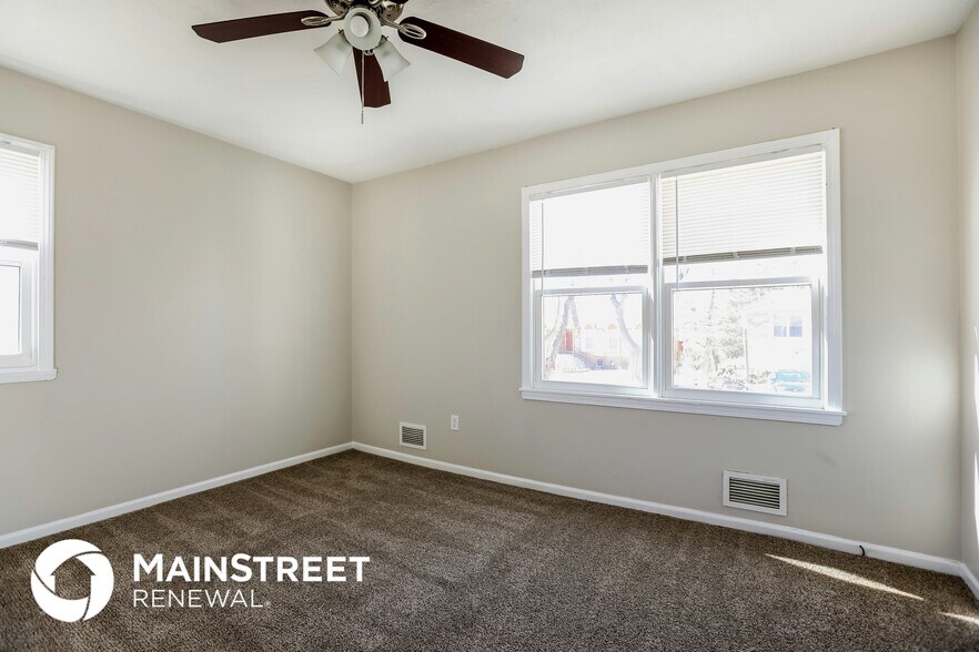 Building Photo - 11923 Manchester Ave