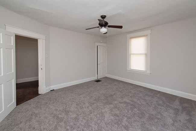 Building Photo - Cute 3Bed 1 Bath on Cul De Sac in College ...