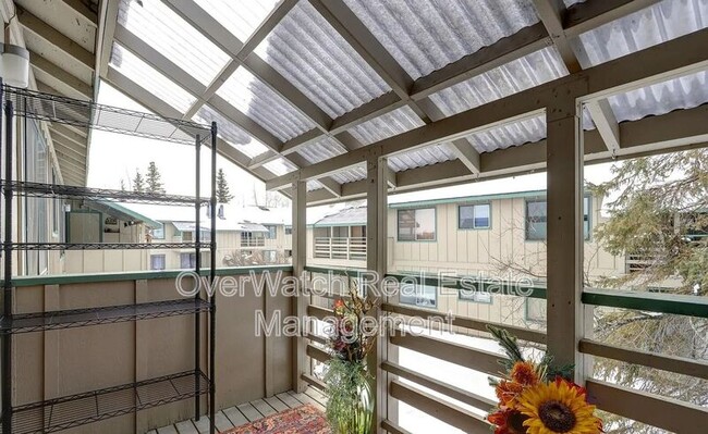 Building Photo - 3061 Lois Dr