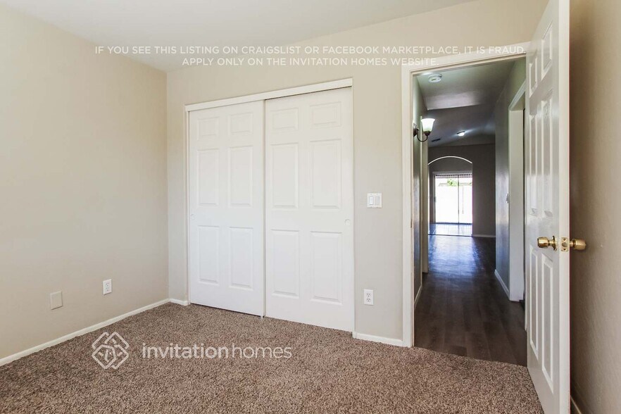 Building Photo - 6832 W Rancho Dr