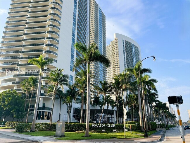 Building Photo - 1850 S Ocean Dr