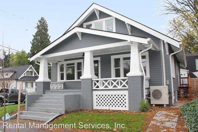 Building Photo - 4 br, 1.5 bath House - 36 NE Beech St # A