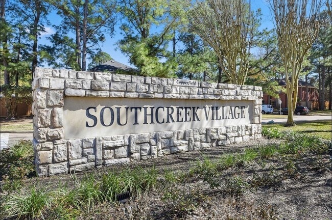 Building Photo - 16906 Scenic Lakes Way
