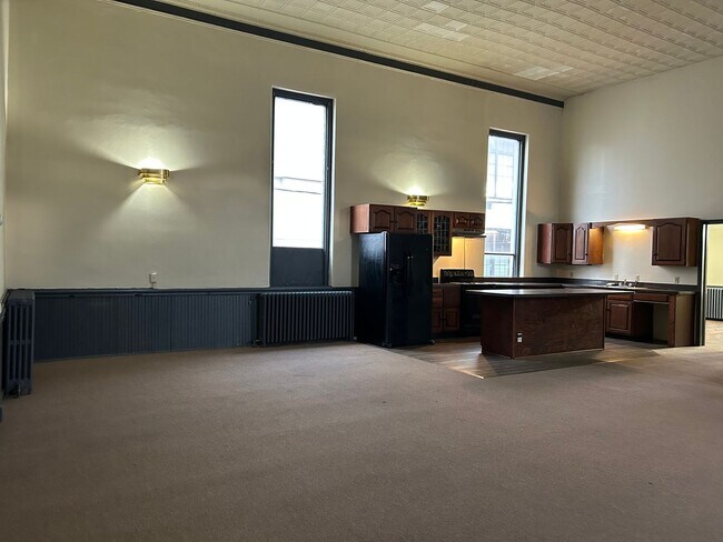 Building Photo - 624 Chestnut St