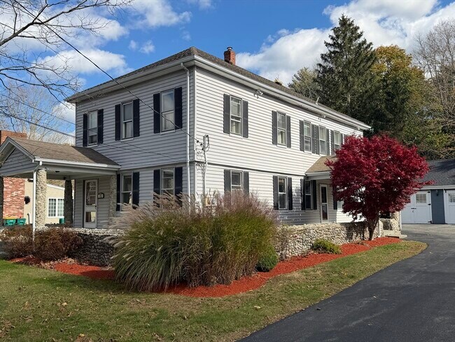 Building Photo - 70 Turnpike St