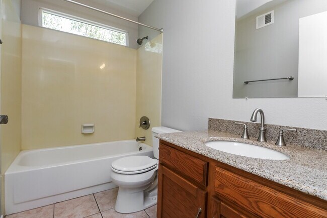 Building Photo - 5119 W Boston Way S