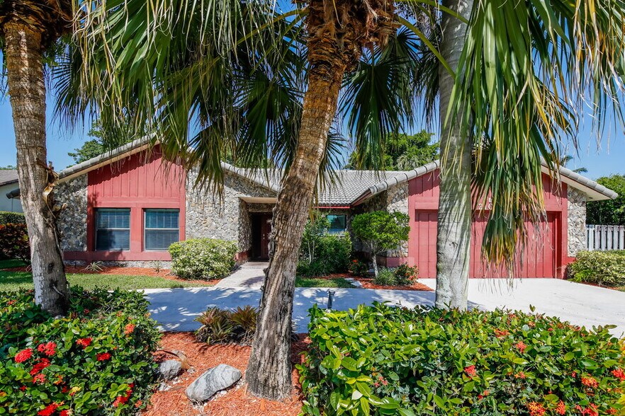 Primary Photo - 21074 Shady Vista Ln