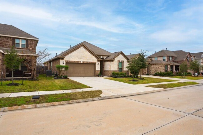 Building Photo - 15307 Oakheath Colony Ln