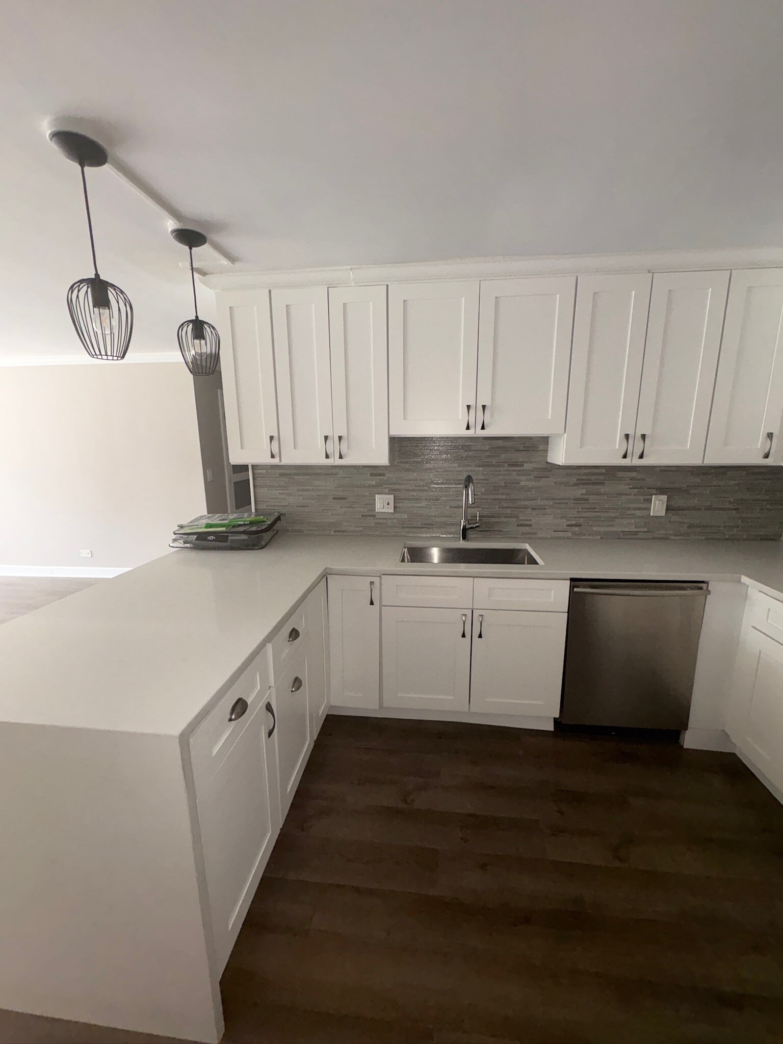 Building Photo - 110 E Delaware Plz