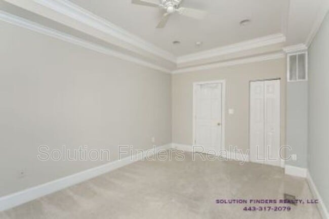 Building Photo - 3403 Hudson St