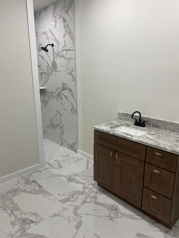 Building Photo - 1207 Crawford Ave