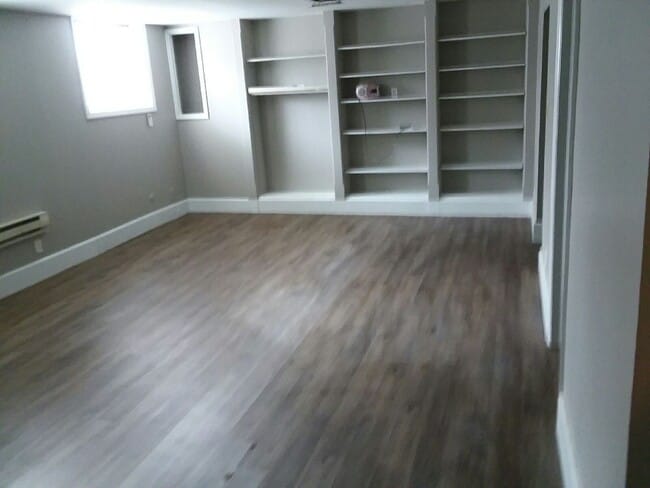 Building Photo - 254 Buttles Ave