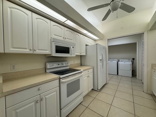 Building Photo - 3104 Tonkin Dr