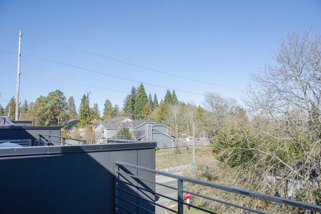 Building Photo - 3Bd/2.5Ba Seattle Townhouse