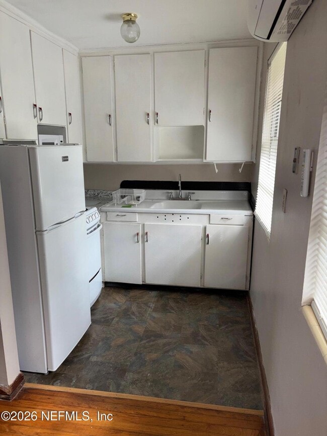 Building Photo - 2898 Olga Pl