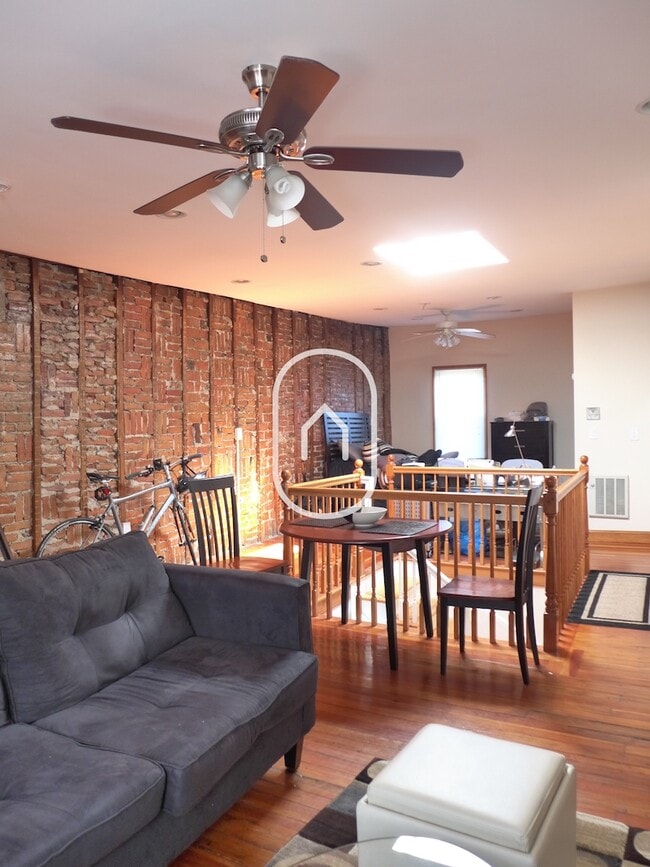 Building Photo - 49 Delle Ave