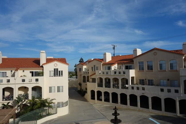 Building Photo - 5500 Torrance Blvd