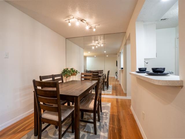 Building Photo - 5132 Amesbury Dr