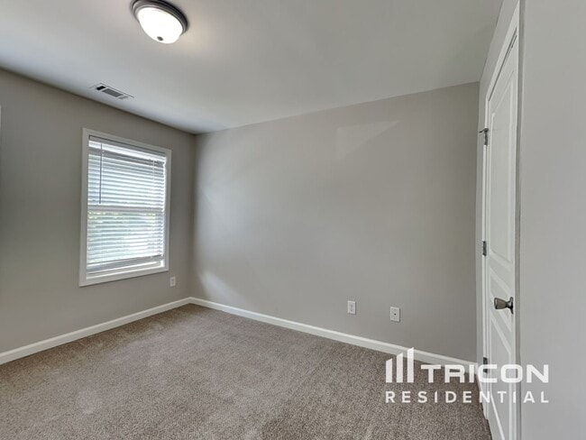 Building Photo - 1851 Stoney Chase Dr
