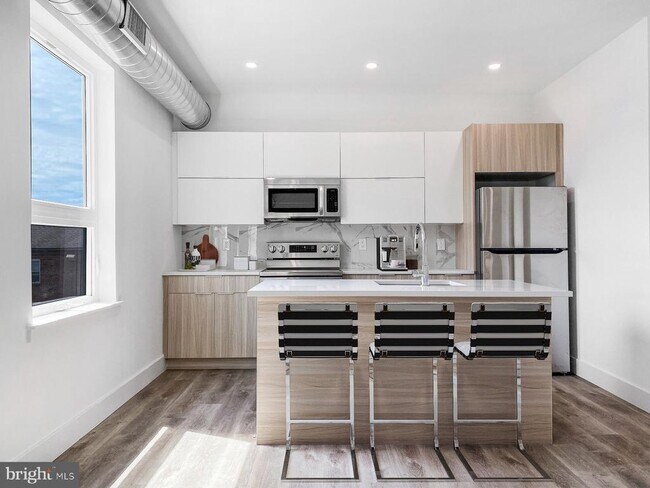 Building Photo - 1843 Hartranft St