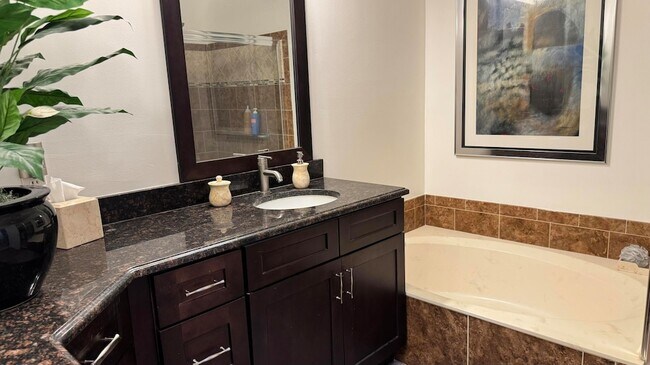 Building Photo - 5195 Europa Dr