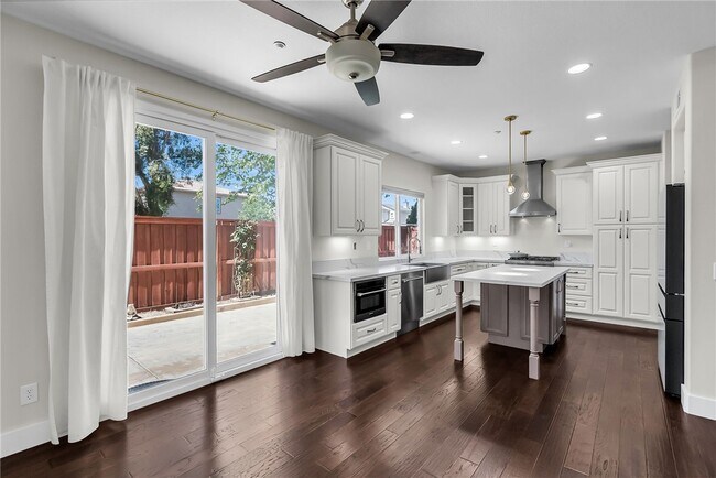 Building Photo - 4028 Landau Ct