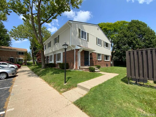 Building Photo - 1992 Seabright Ct