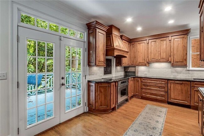 Building Photo - 448 Ivy Park Ln NE