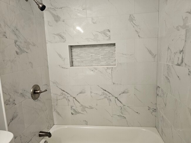 Building Photo - 1016 Concord Dr